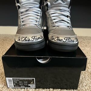 WOMEN AIR JORDAN 5 RETRO WINGS SIZE 7.5
